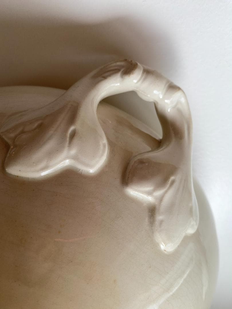 フランス アンティーク リュネビル 白釉 小ぶりのスーピエール