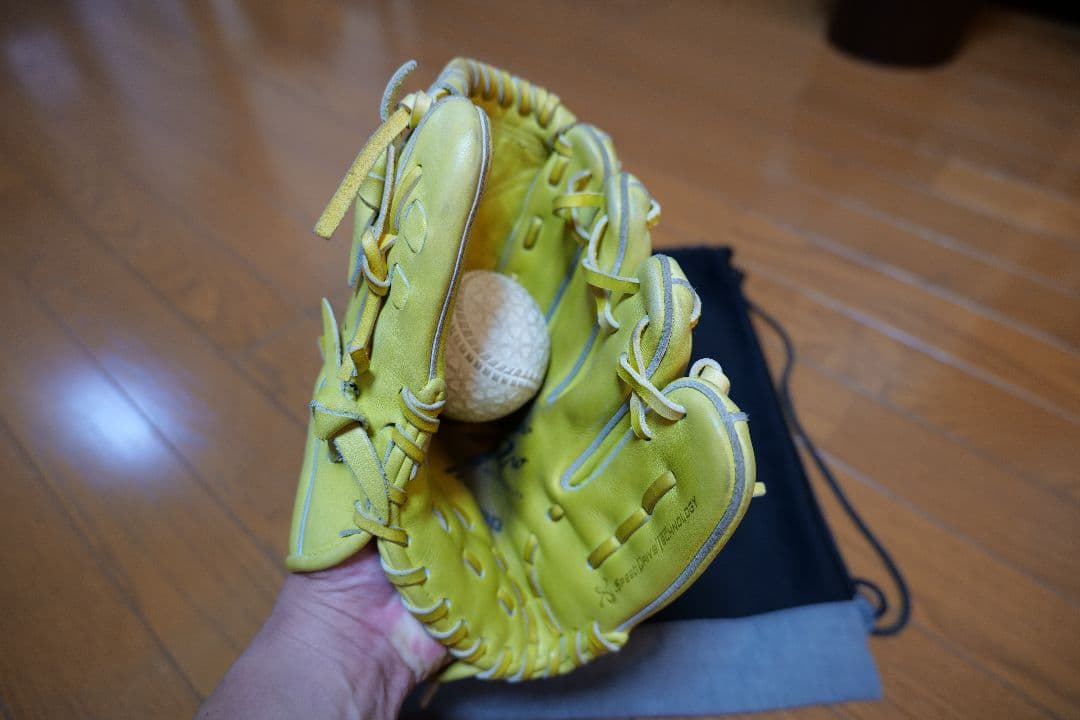 ミズノプロ　 軟式グローブ 黄色 MAJOR QUALITY　投手用