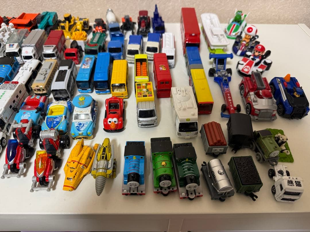 トミカ　セット販売　84台＋トミカ以外のミニカーなど50台まとめ売り