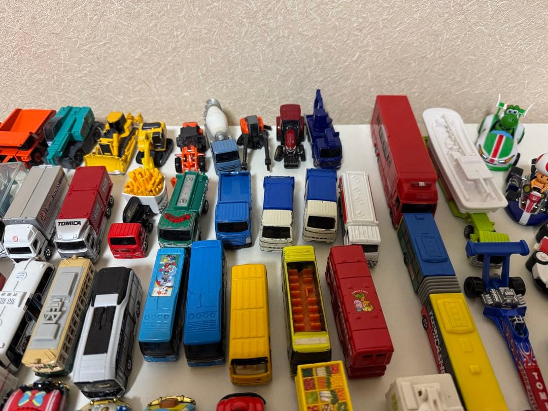 トミカ　セット販売　84台＋トミカ以外のミニカーなど50台まとめ売り