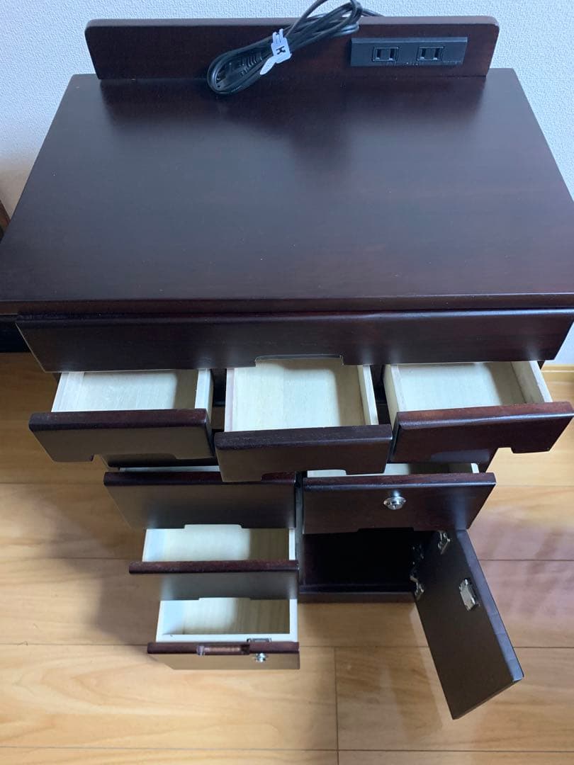 ダークブラウン引出式キャビネット　チェスト幅45✖️高さ83✖️奥32 ❤️値下げ