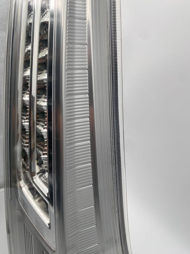 日産 セレナ C26 純正 テールランプ 左右セット 点灯確認済み