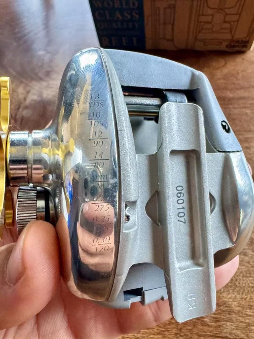 Abu Garcia ambassadeur T3000C Glossy 未使用