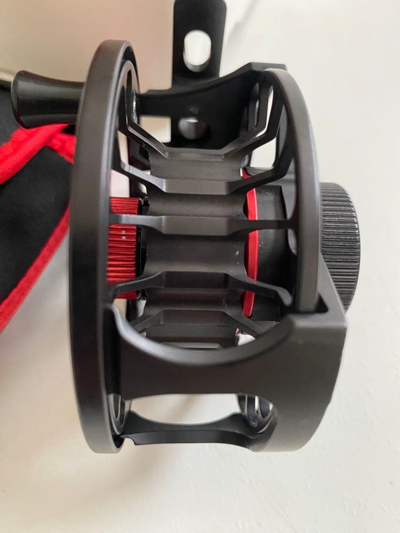 NAUTILUS XS 3/4 Black フライリール ノーティラス