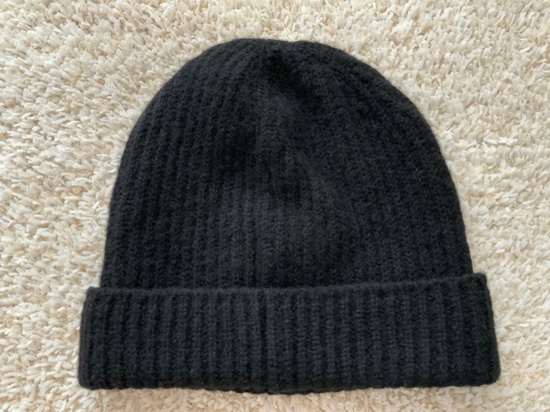 MONCLER 黒 ニット帽　ビーニー