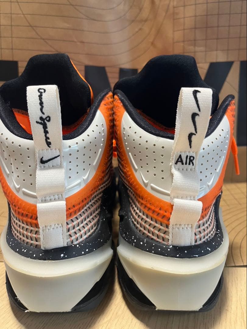 ナイキ　エア ズーム G.T. ジャンプ　オレンジ/ブラック