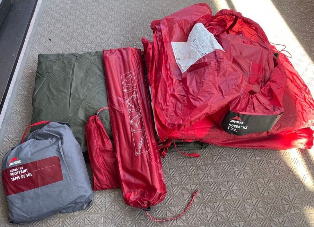 MSR HUBBA NX 1人用テント(グリーン) & スイス製ダウンシュラフ