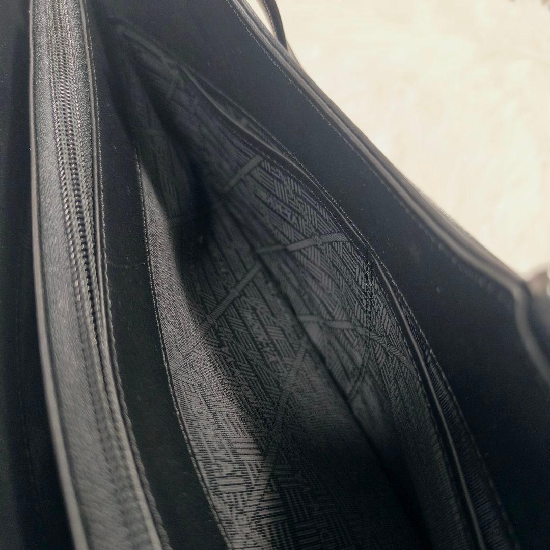 【極美品】印傳屋　変わり市松柄　ハンドバッグ　フォーマルバッグ　黒漆×黒革