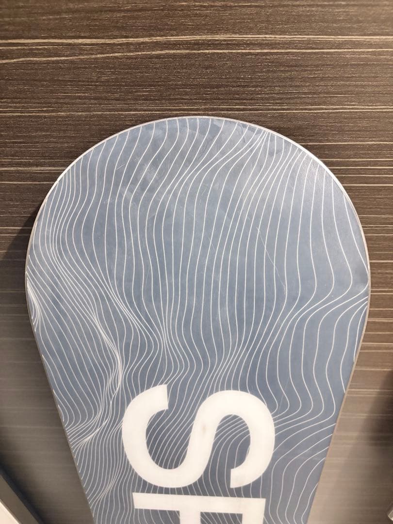 美品 SPREAD AXスノーボード 24-25モデル　152