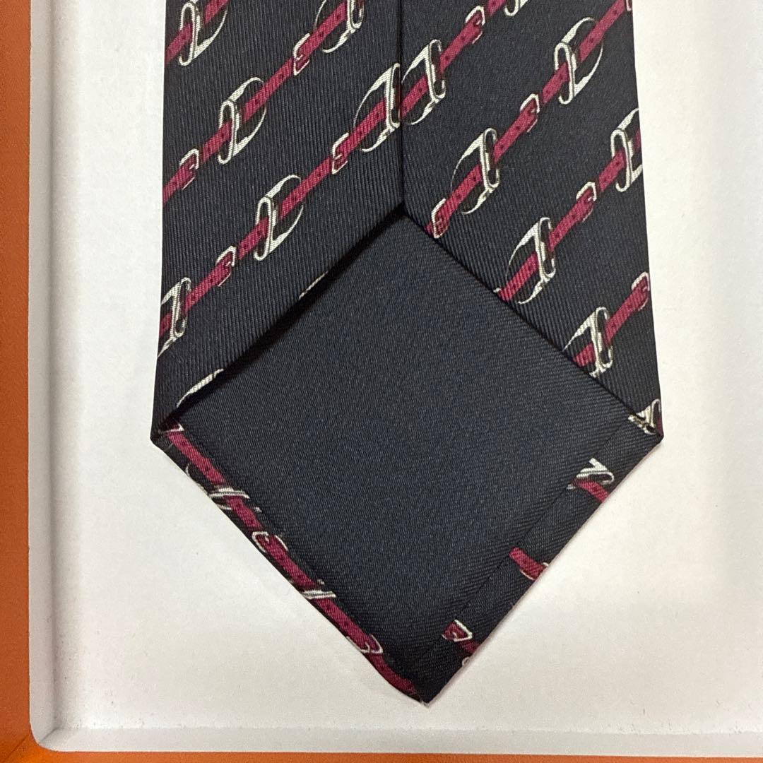 エルメス　ネクタイ　黒・赤　ベルト柄　シルク