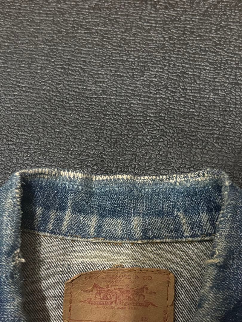 60s LEVI’S 70505 BIGE 色残り約7割 不均等V