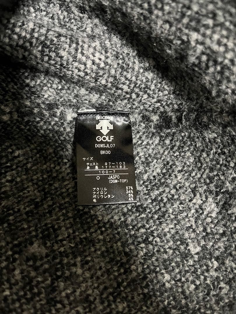 DESCENTEゴルフ　ダブルジャカードハーフジップセーター　ブラック/グレー