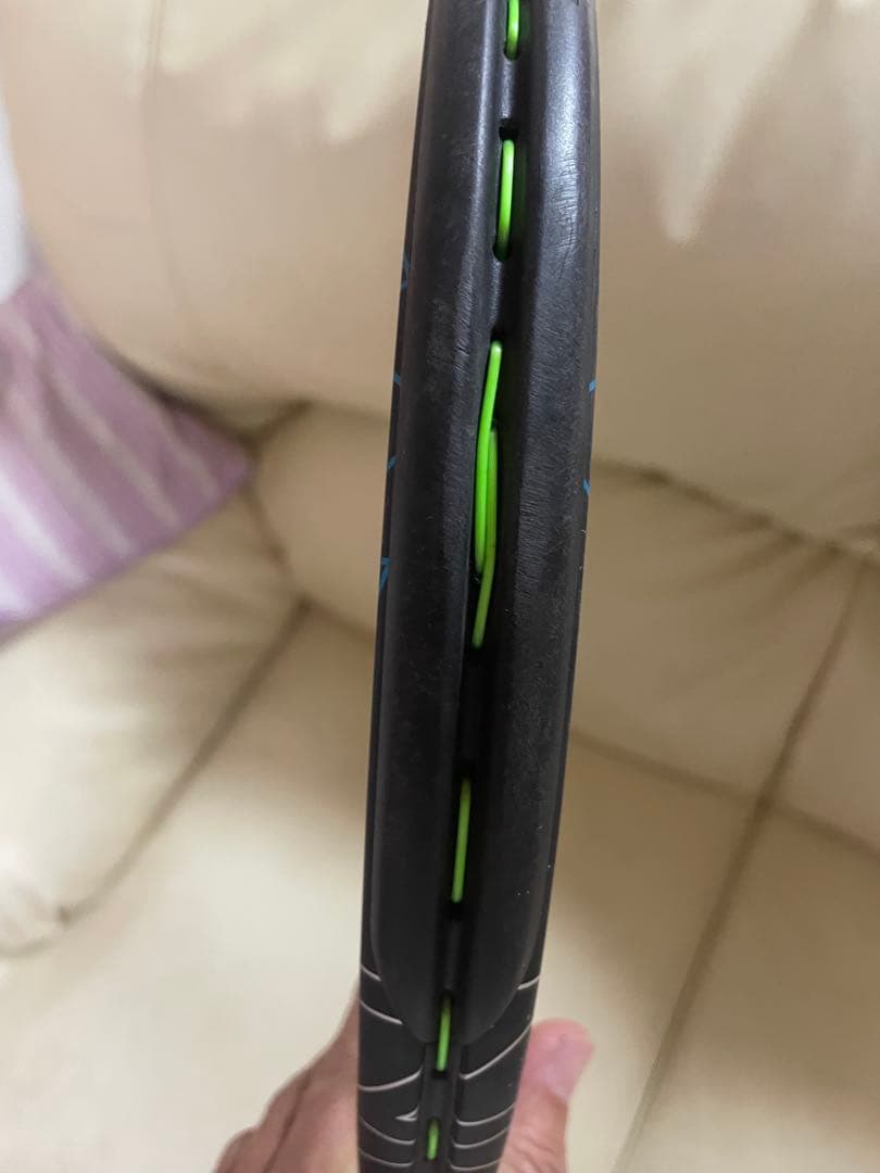 硬式テニスラケット　ダイアデム　NOVA V3 300g 100インチG2