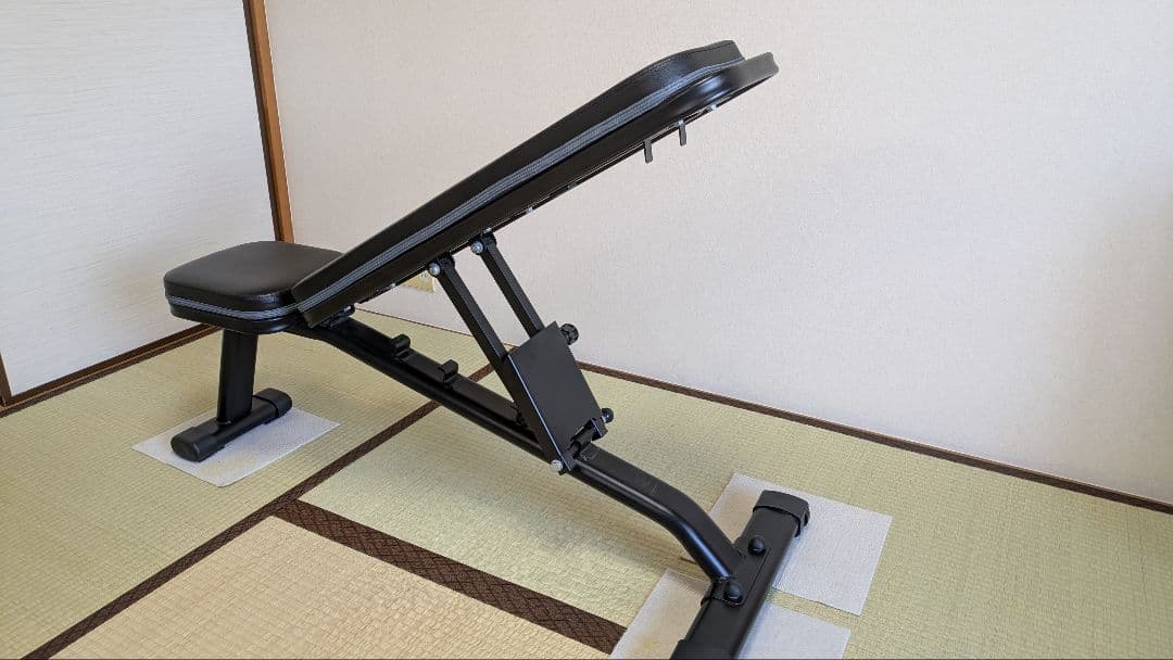 LEADING EDGE トレーニングベンチ ブラック