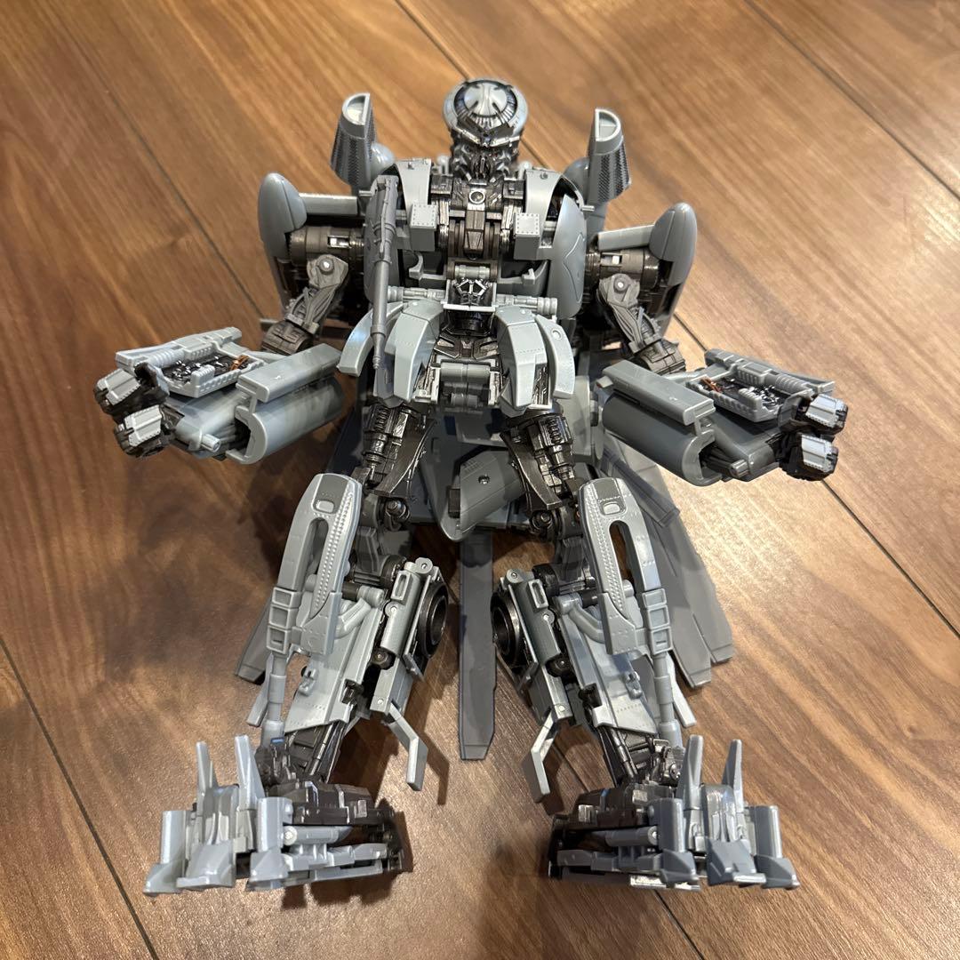 トランスフォーマー MPM-13 ブラックアウト