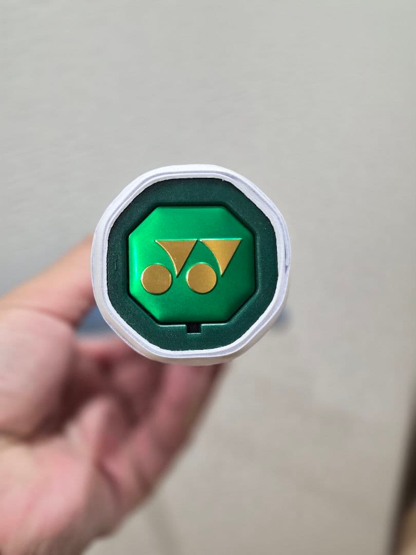 試打のみ　ヨネックス　新型ボルトレイジ５VS UXL1 新色　美品