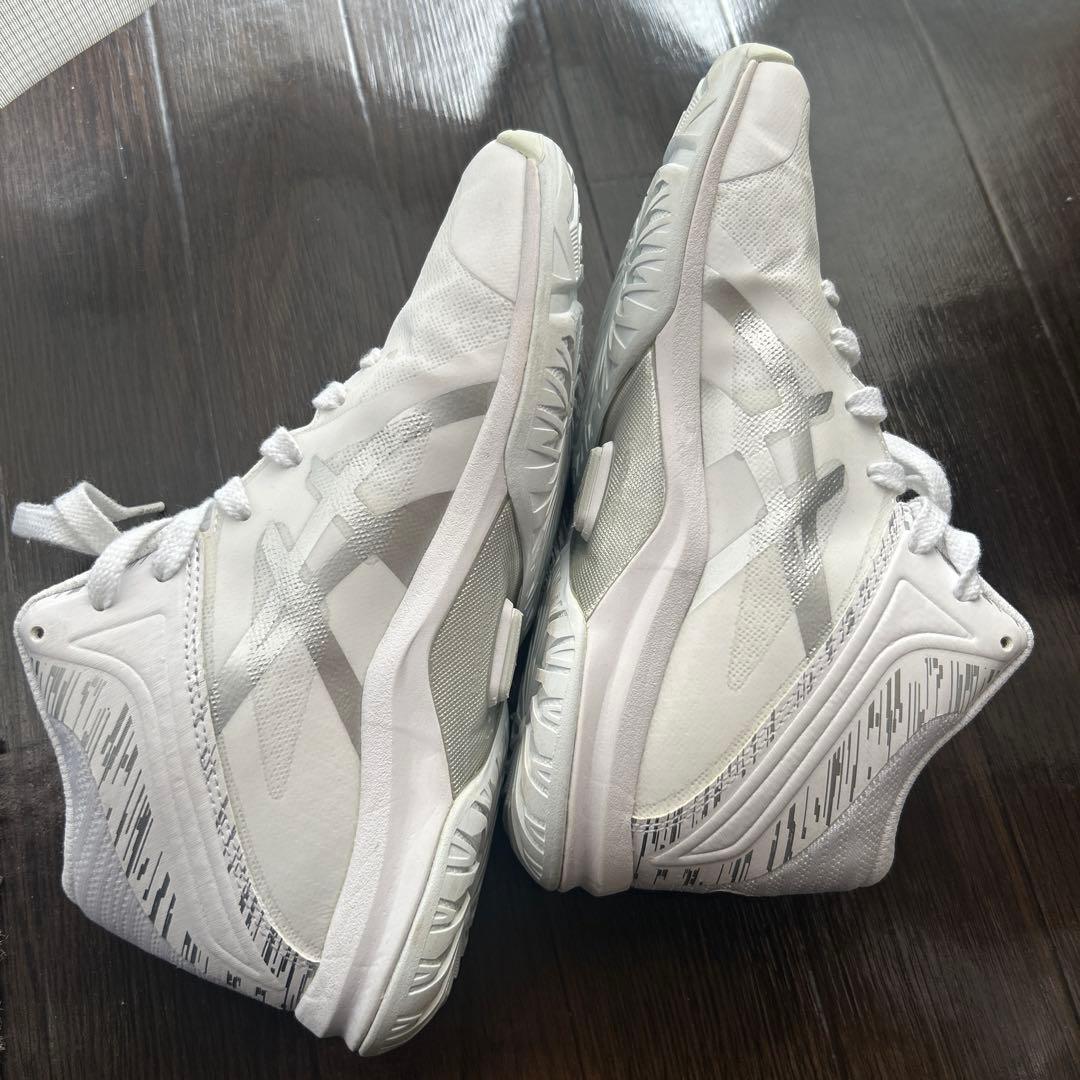 アシックス バスケットボールシューズ ホワイト