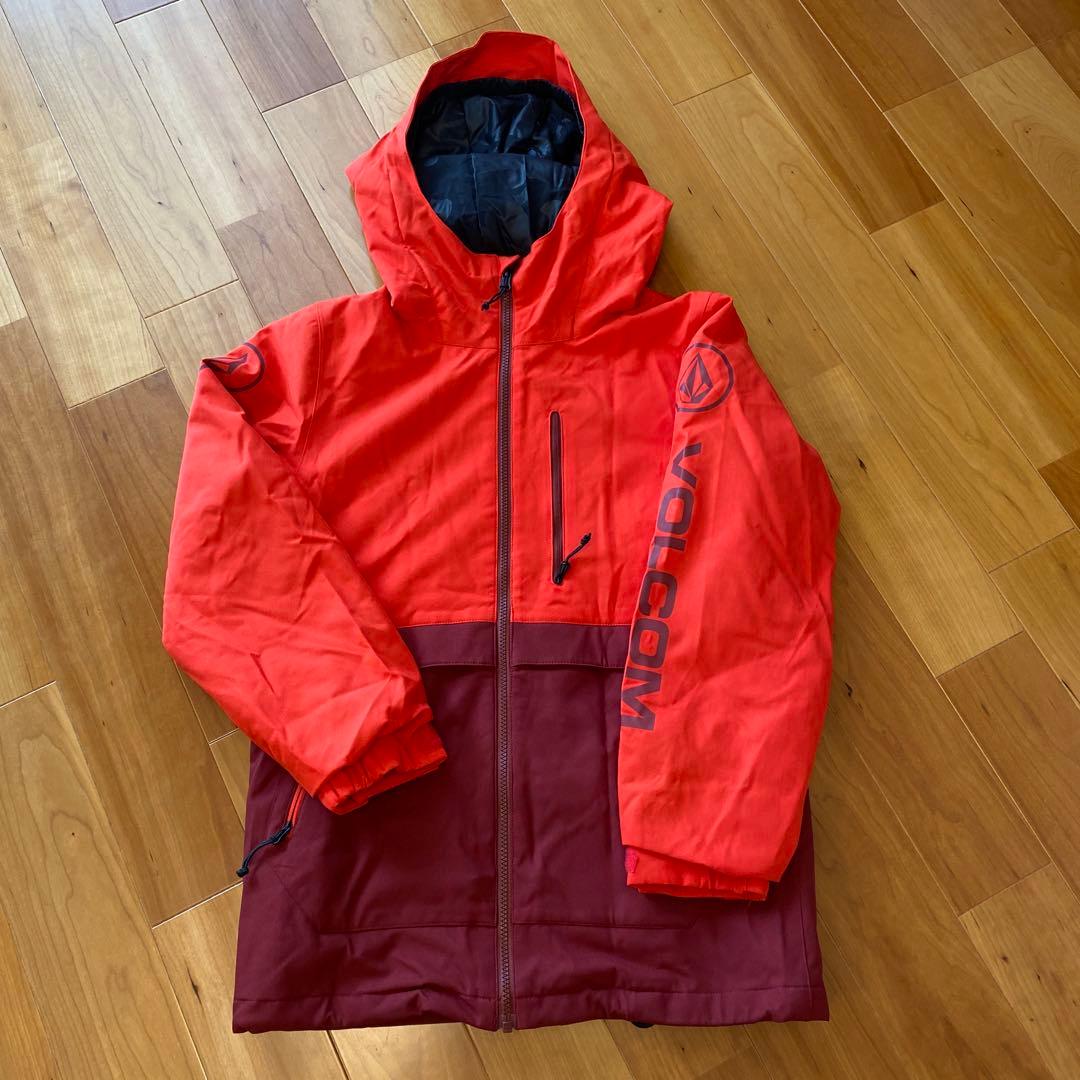 美品⭐︎ボルコムスノーボードウエア　上下　140
