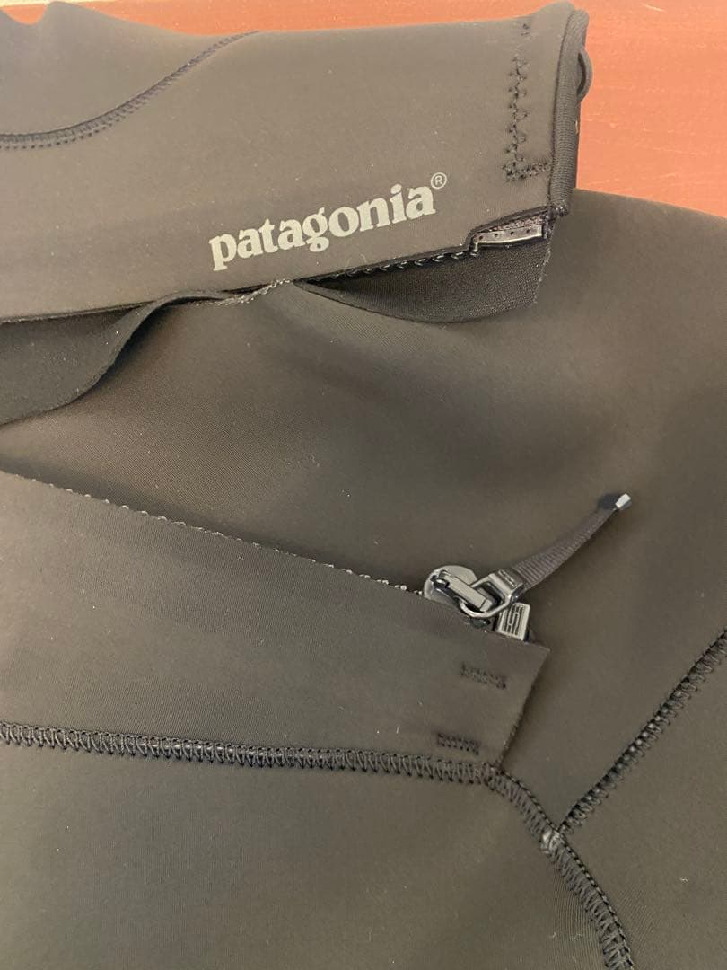 Patagonia R1 LITE 2/2mm フルスーツ　Mサイズ