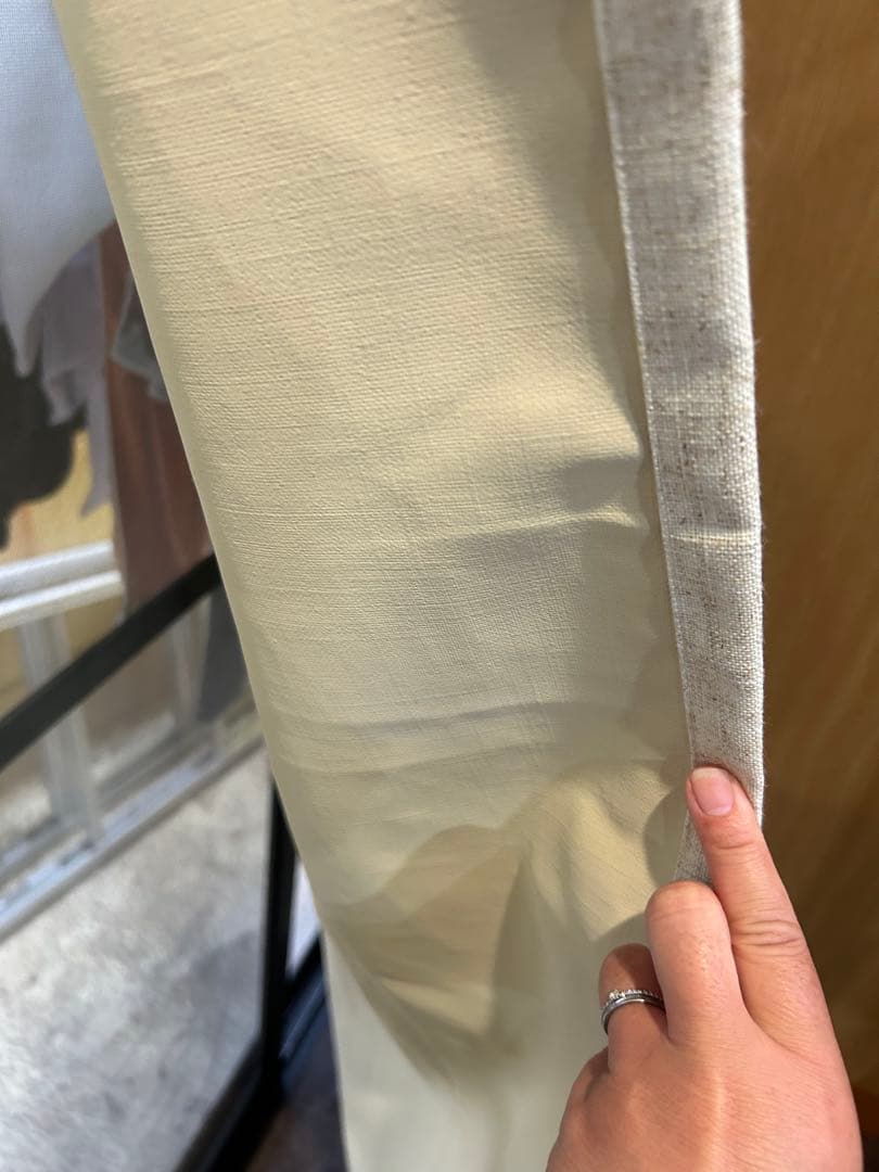 一級遮光　ベージュ リネン風カーテン ポール通し