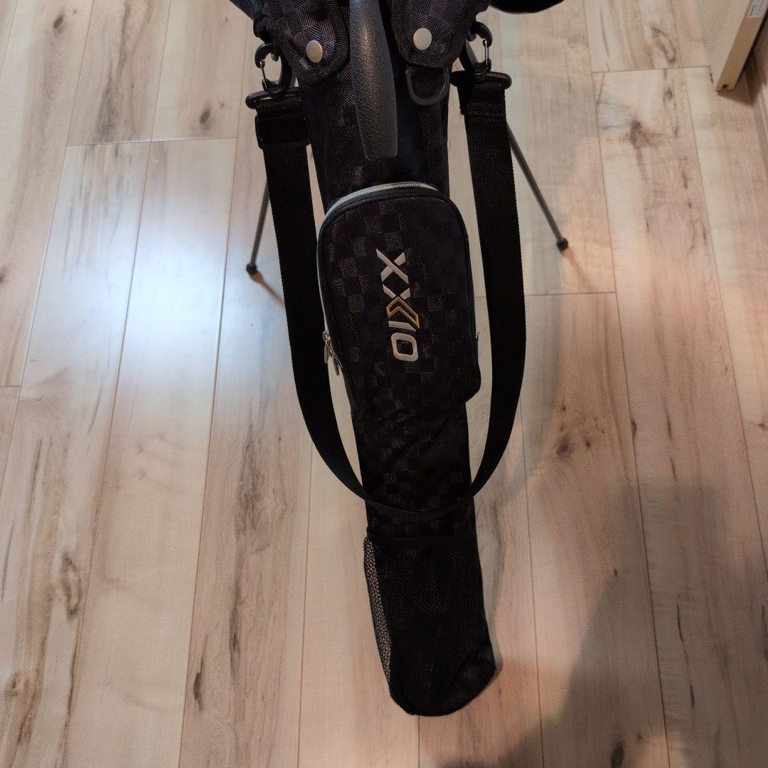 XXIO ブラック キャディバッグ スタンド付き