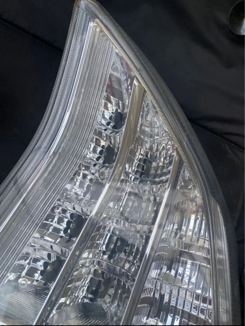 トヨタ プリウス30系 後期 純正テールランプ 左右セット