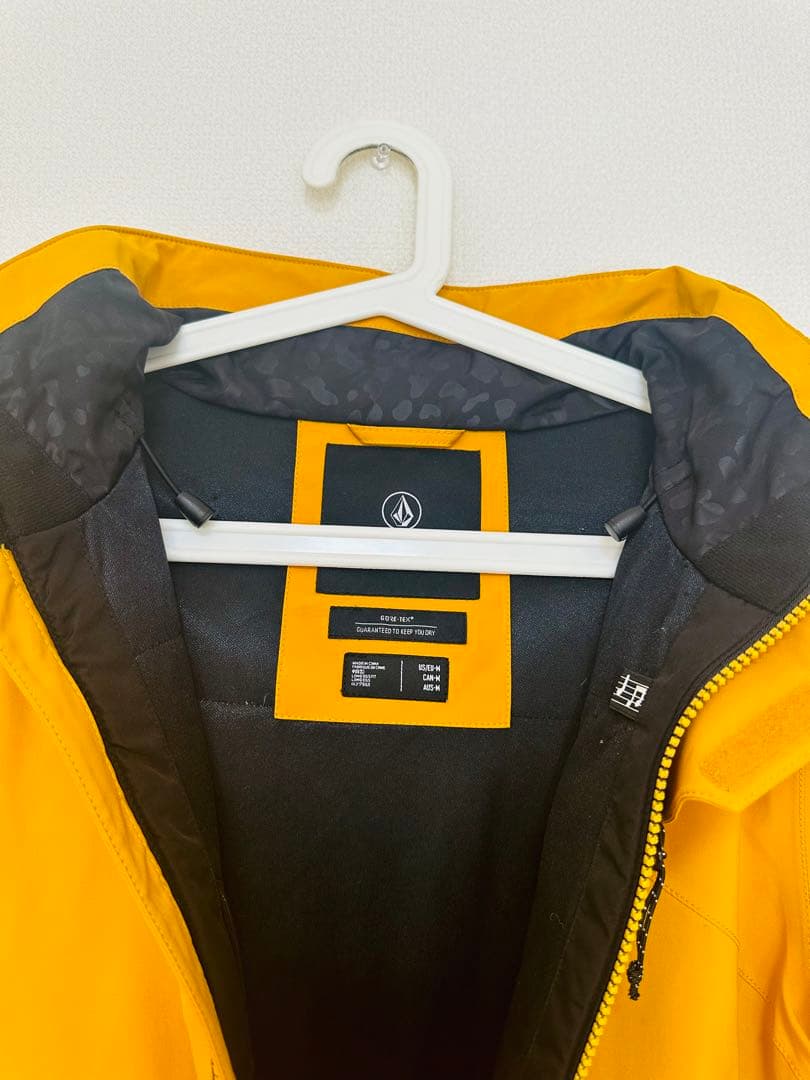 VOLCOM レディースMサイズ ，GORE-TEX ジャケット