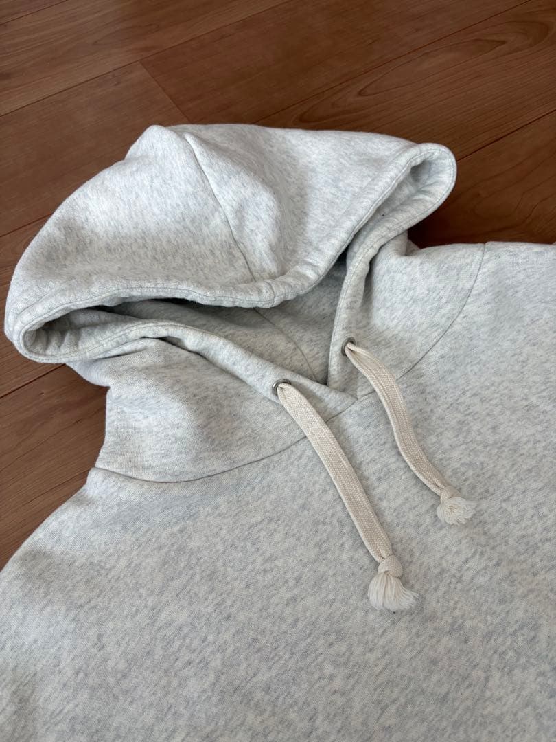 シールームリン　ボリュームフーディー