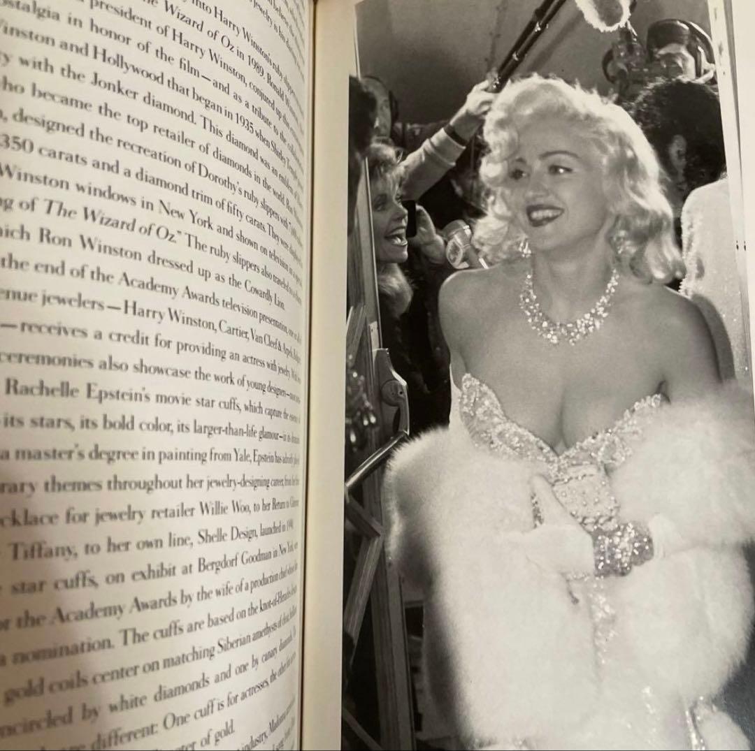 洋書 HOLLYWOOD JEWELS: MOVIES, JEWELRY, STARS