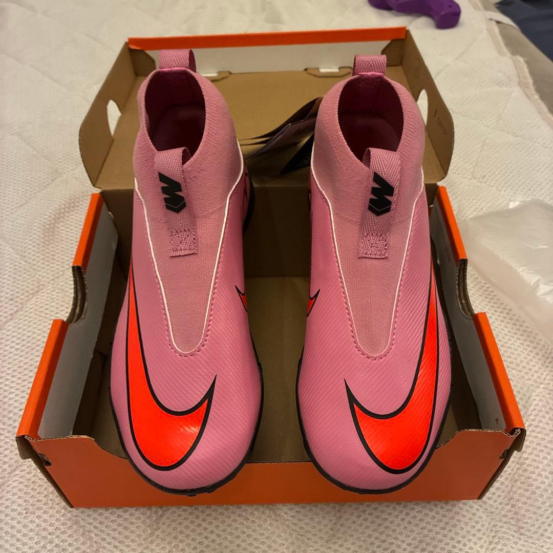 Nike サッカー　トレーニングシューズ　ジュニア20.0センチ