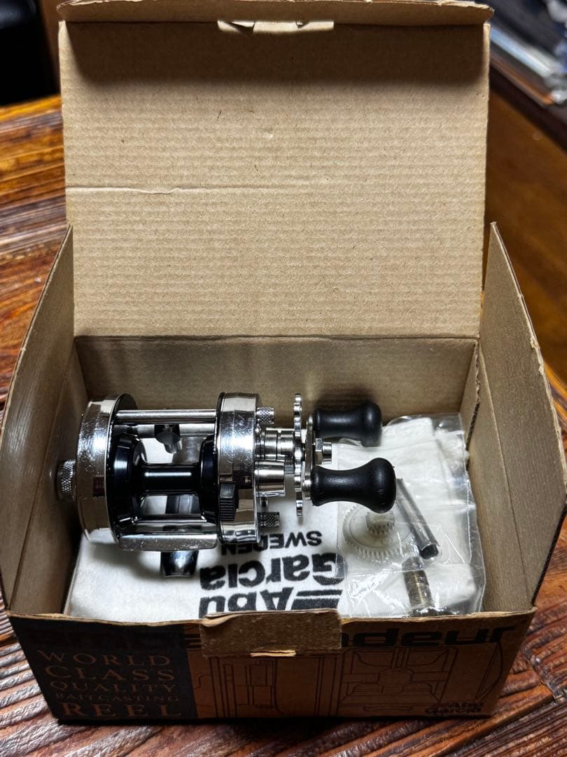 ま*さ様 ABU ambassadeur 2500c IAR chrome