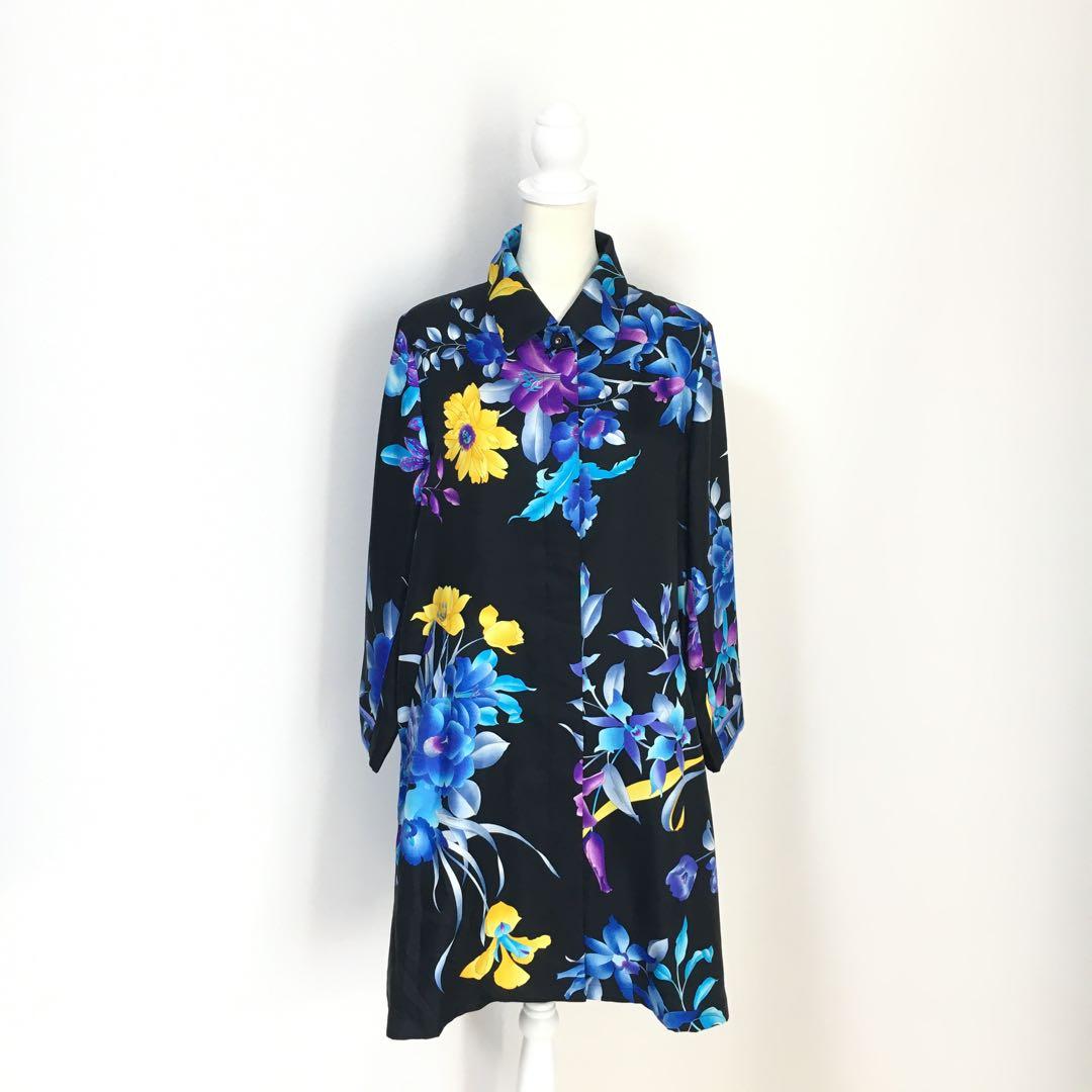 近年美品　LEONARD レオナール　美しい花柄　スプリング　コート　42