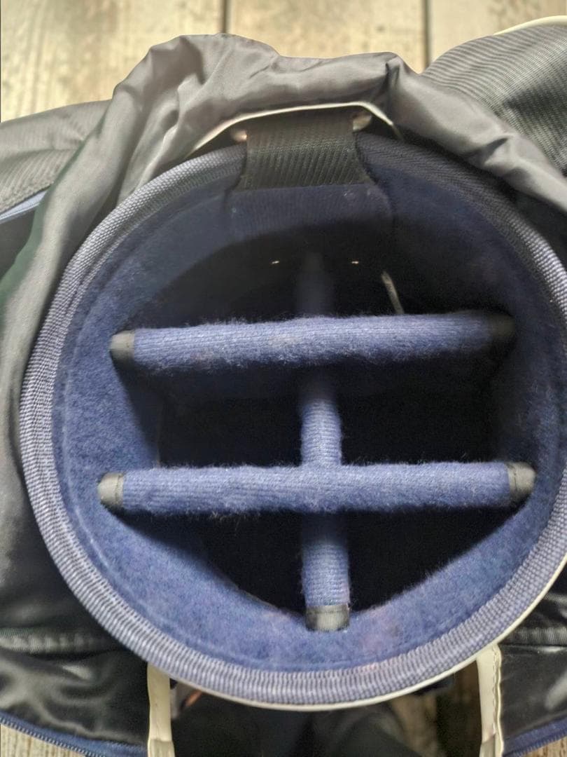 送料無料/超美品　marie claire 軽量タイプゴルフバッグNAVY