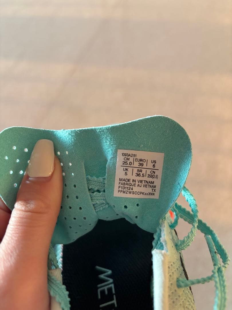 ASICS スパイクシューズ メタスピードLD2 25.0cm