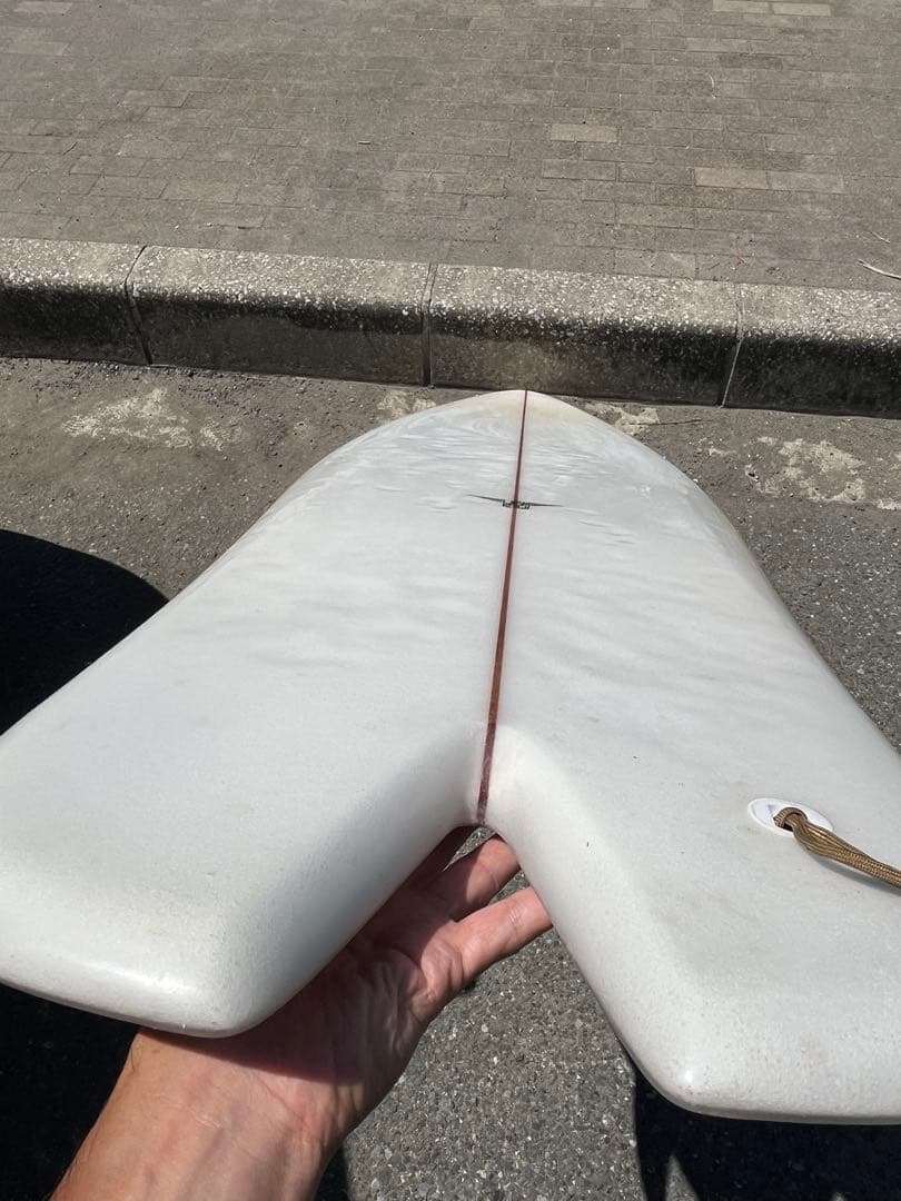 Joshua Keoghファンボード ホワイト Spoon Fish 5’10”