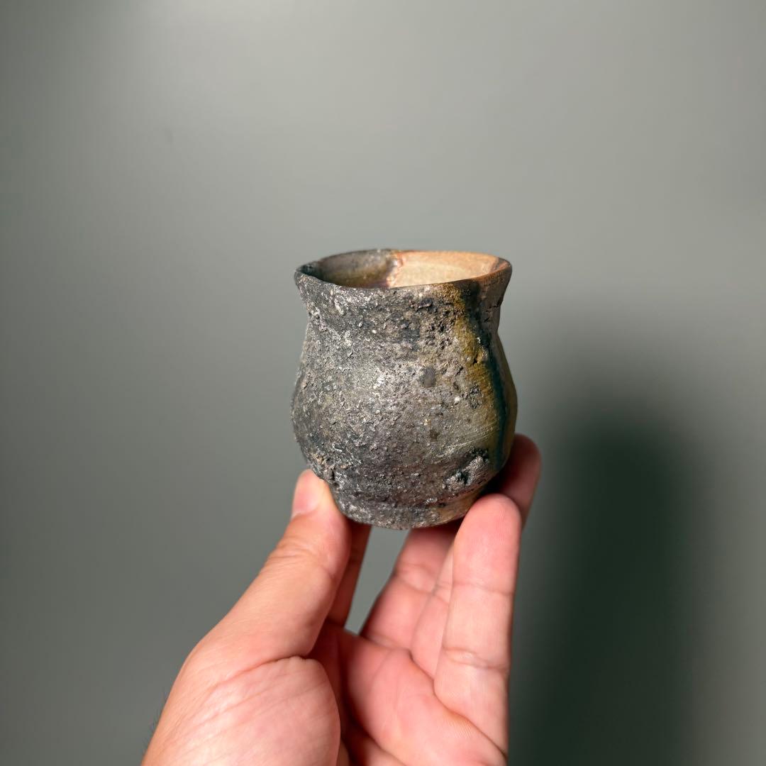 備前焼　ぐい呑み　二点　森博昭（森丁斎）　山本出（祖父・山本陶秀　人間国宝）