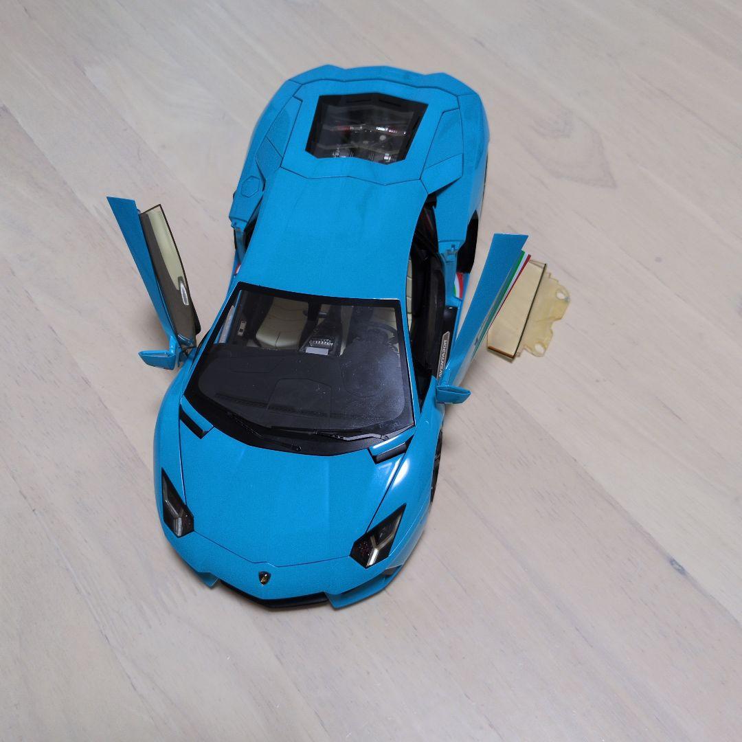 ランボルギーニ アヴェンタドール FRONTIART 1/18トリコロール