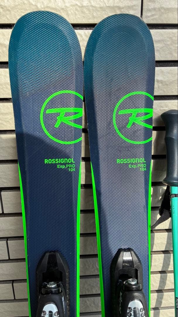 とまこ　ROSSIGNOL EXP PRO スキー板、LEKIポール