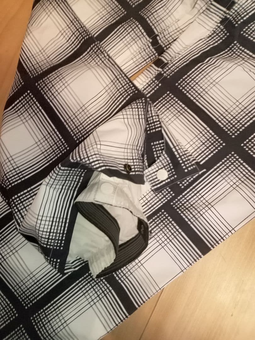 希少ROXY★スノーボードウェア★タグ付未使用スノーボードウェアレディース上下