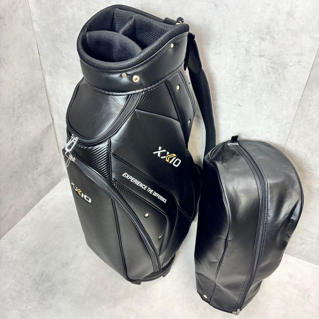 【美品】ゼクシオ キャディバッグ 9.5型 4分割 超軽量2.4kg ブラック