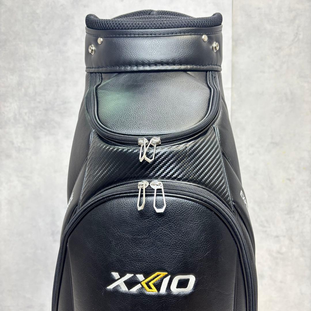 【美品】ゼクシオ キャディバッグ 9.5型 4分割 超軽量2.4kg ブラック