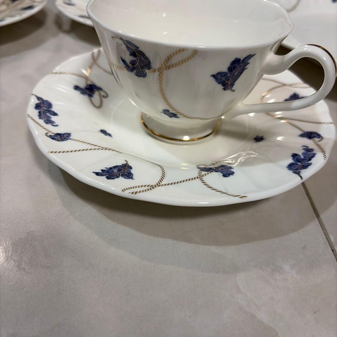 ノリタケ　のりたけ　カップ&ソーサー4客セット　大皿