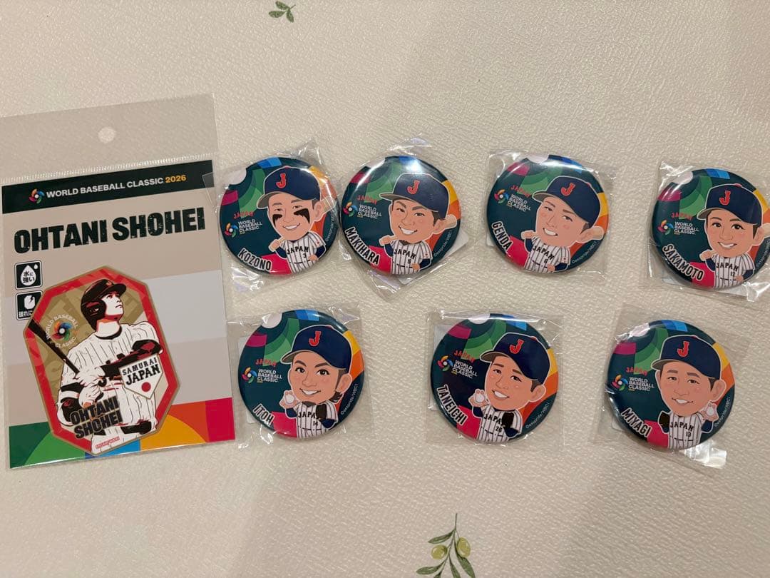 WBC 2026 侍ジャパン 缶バッジ ガチャ&大谷翔平ステッカー付き