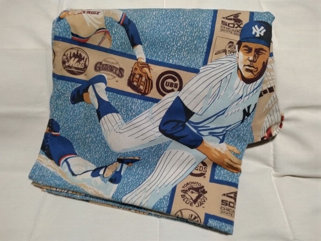 MLBチームロゴ　プリント生地　マルチカバー　ビンテージ　80s