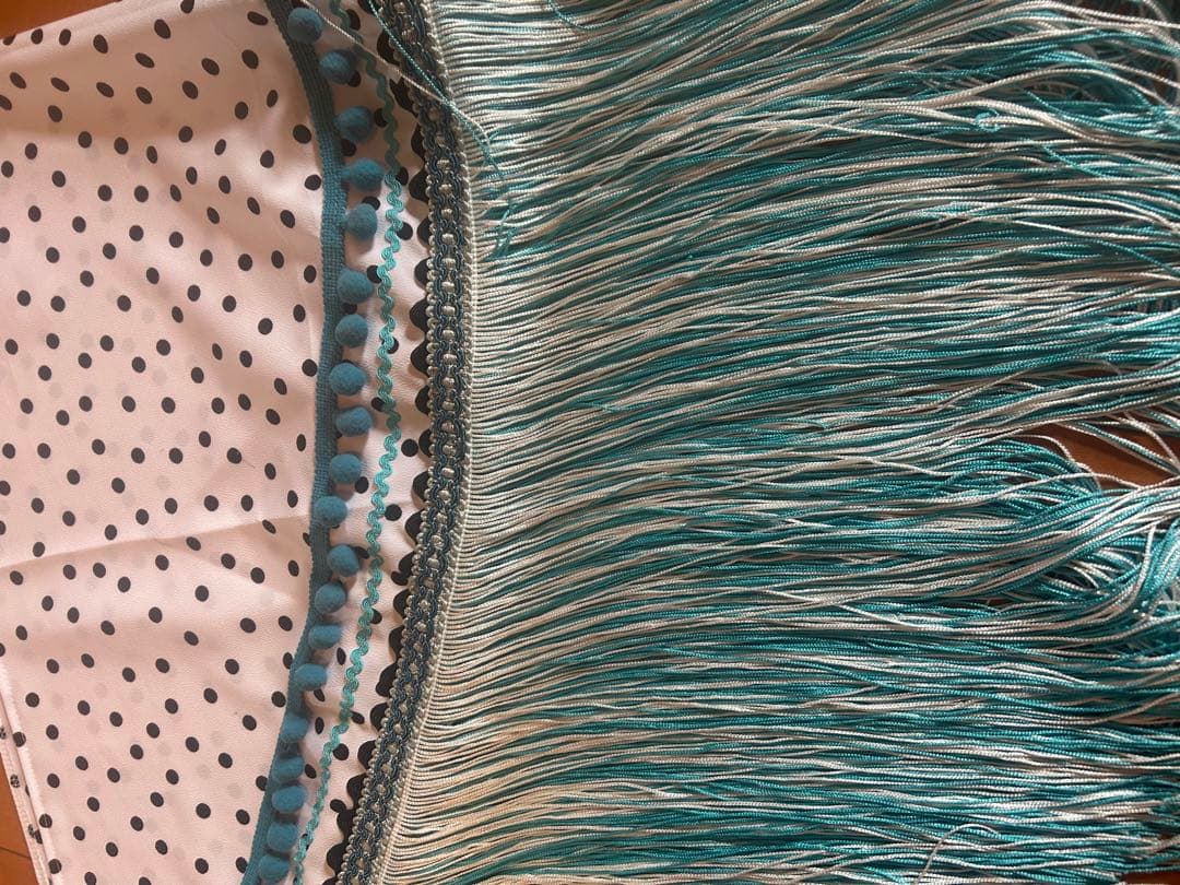 新品未使用：フラメンコシージョ白黒小ドット2色使いフリンジ白水色#訳あり