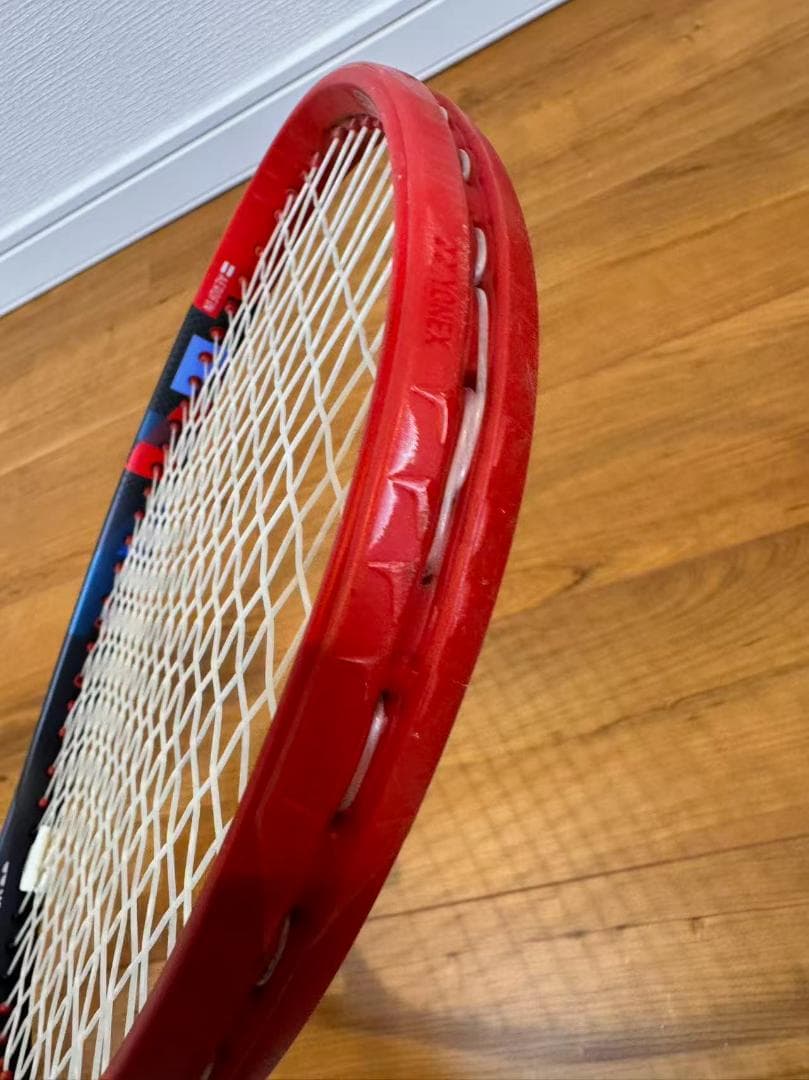 （美品）YONEX VCORE 100 テニスラケット