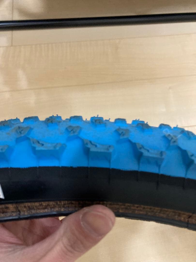 Nokian（ノキアン） BOAZOBEANA X 26×2.1