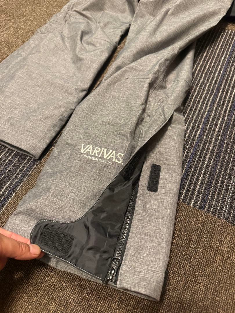 毎日値下げ中　完売品　超希少　バリバス　ドライアーマーレインスーツvars-09