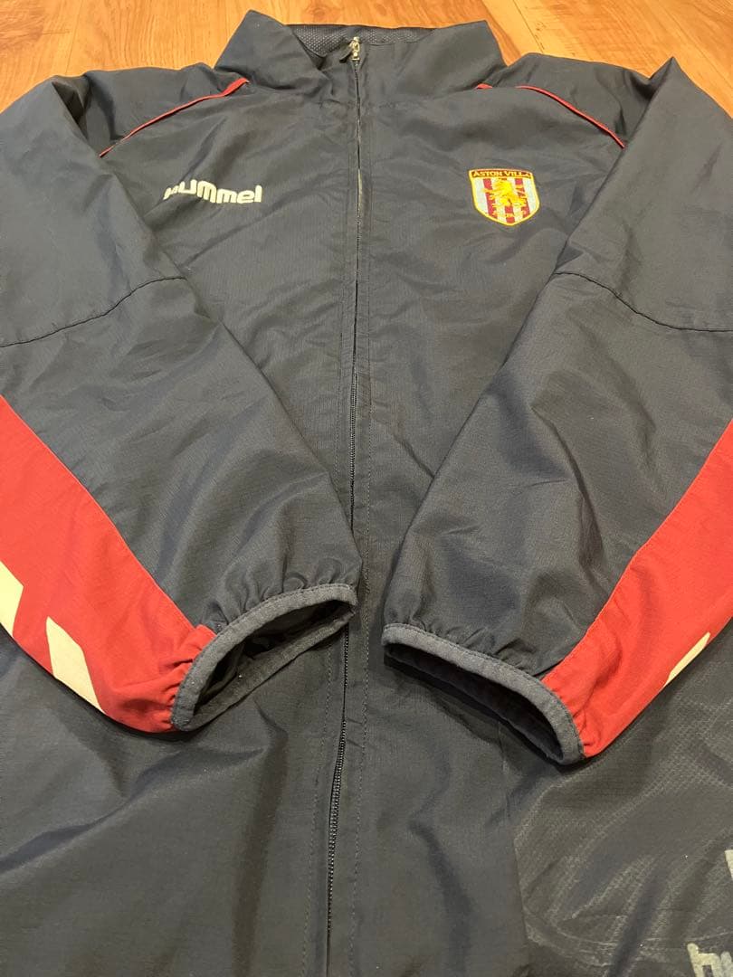 アストンヴィラ hummel ナイロンジャケット DWS 収納フード付　古着