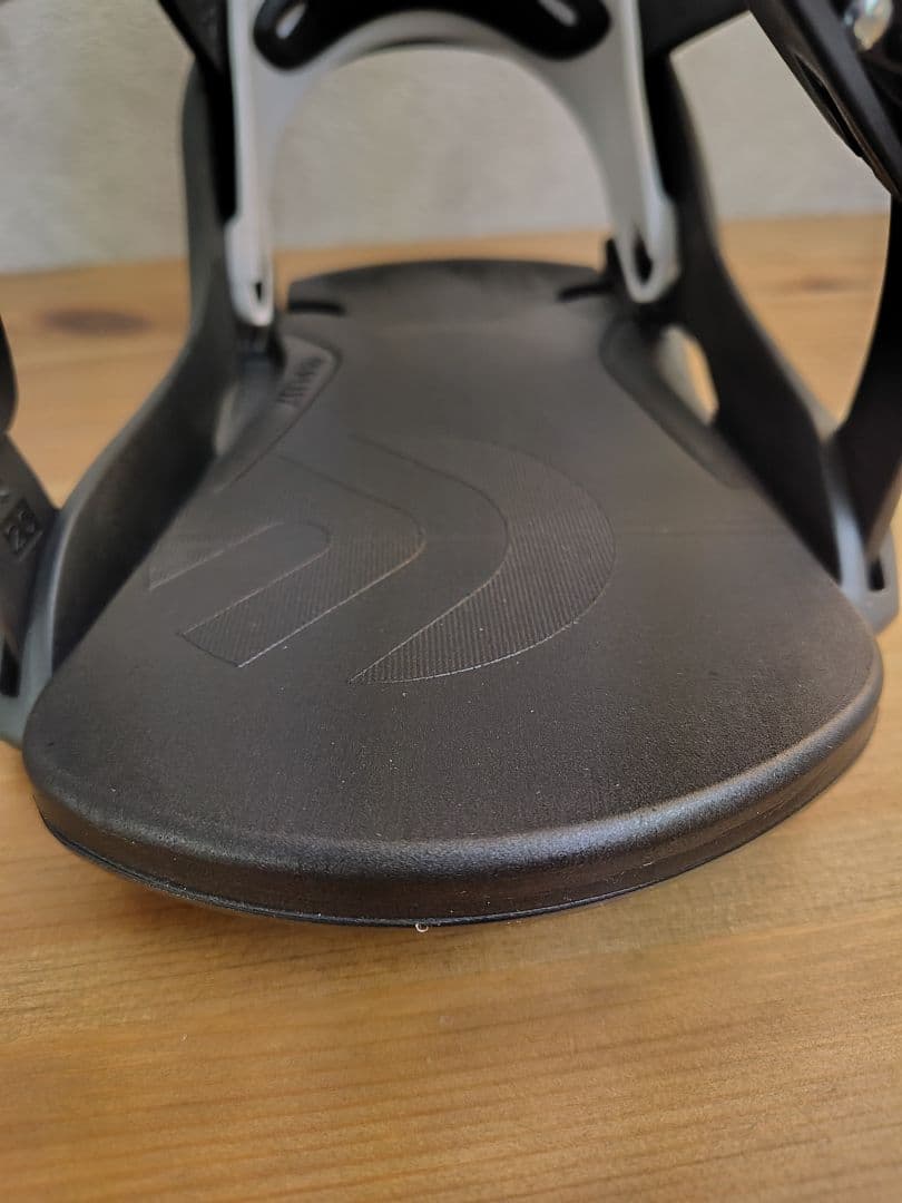 FLUX PR スノーボードビンディング M 白／黒